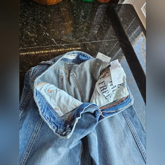 Free people We the free Aster high rise Straight Leg Jeans in Swarm Sz 24 - Picture 7 of 13